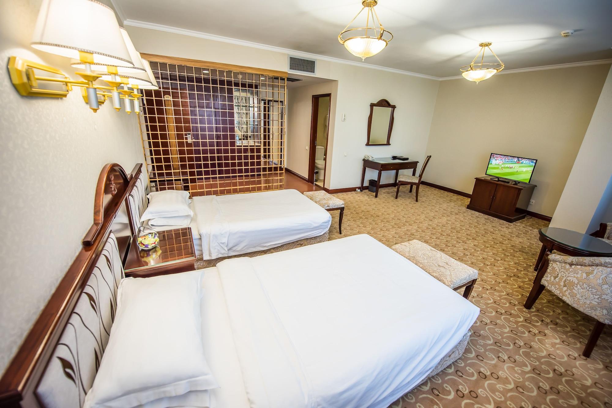 Hotel G Empire Akmola Esterno foto