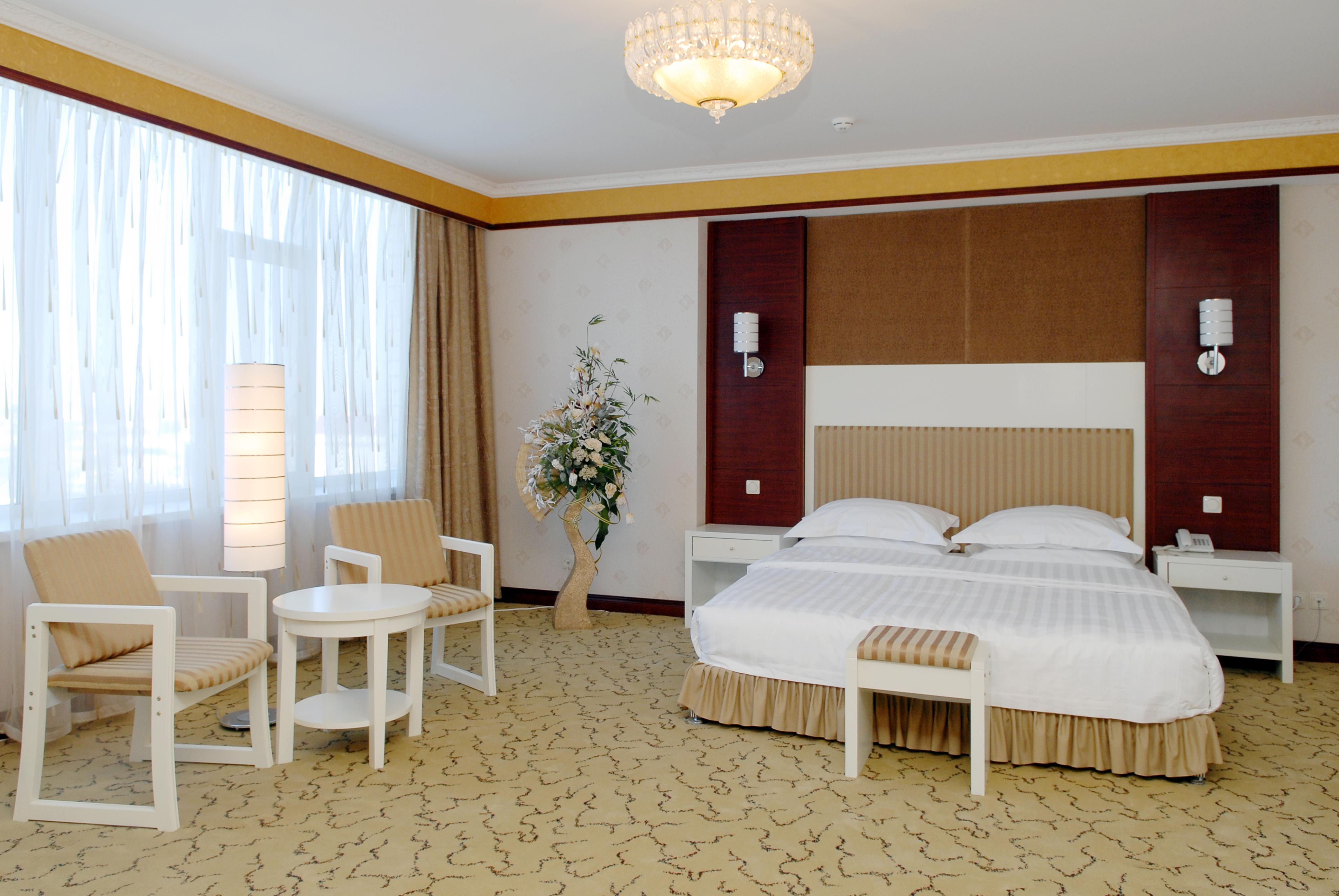 Hotel G Empire Akmola Esterno foto