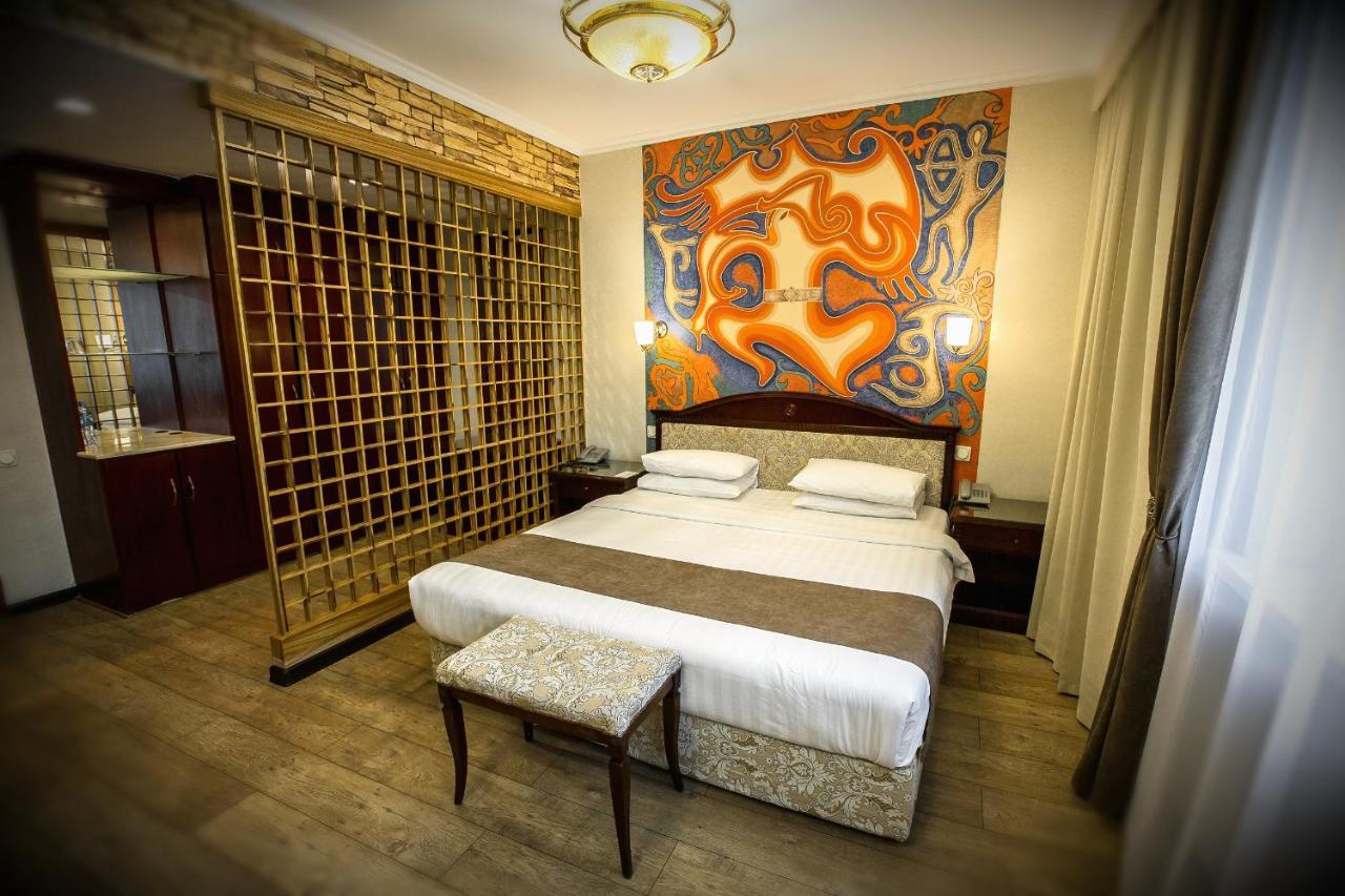 Hotel G Empire Akmola Esterno foto